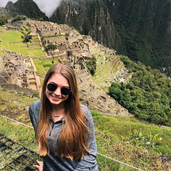 Meet your Posher, Amy - Picture 1 of 1